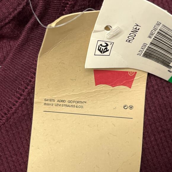NWT NEW Levis Rodney Wine Red Mens Large Relaxed Fit Waffle Knit Thermal Shirt - Picture 4 of 9